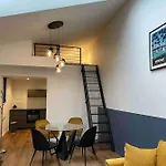 Loft - Centre Apartment *